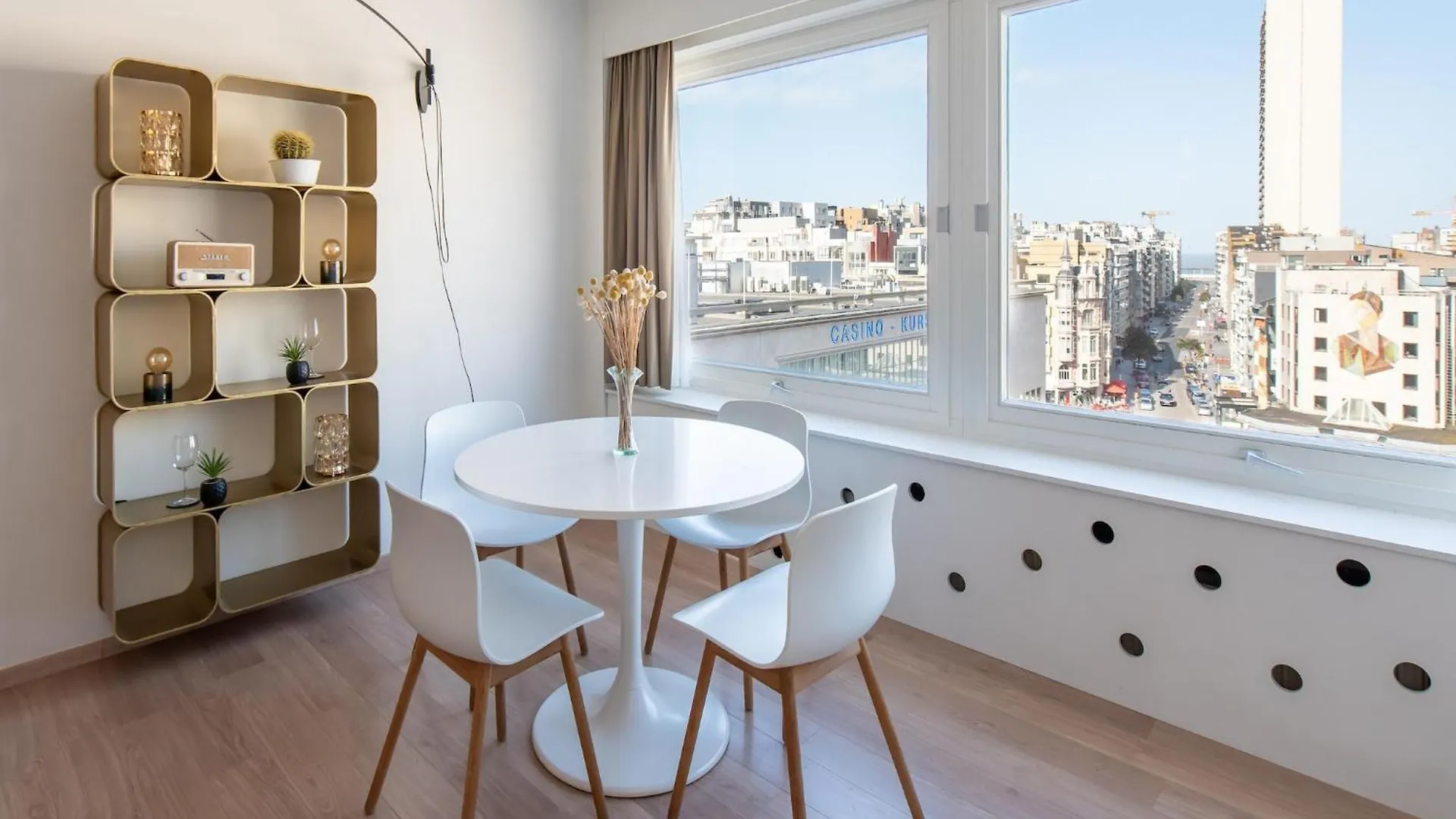 Beautiful Apartment In Prime Location Ostend