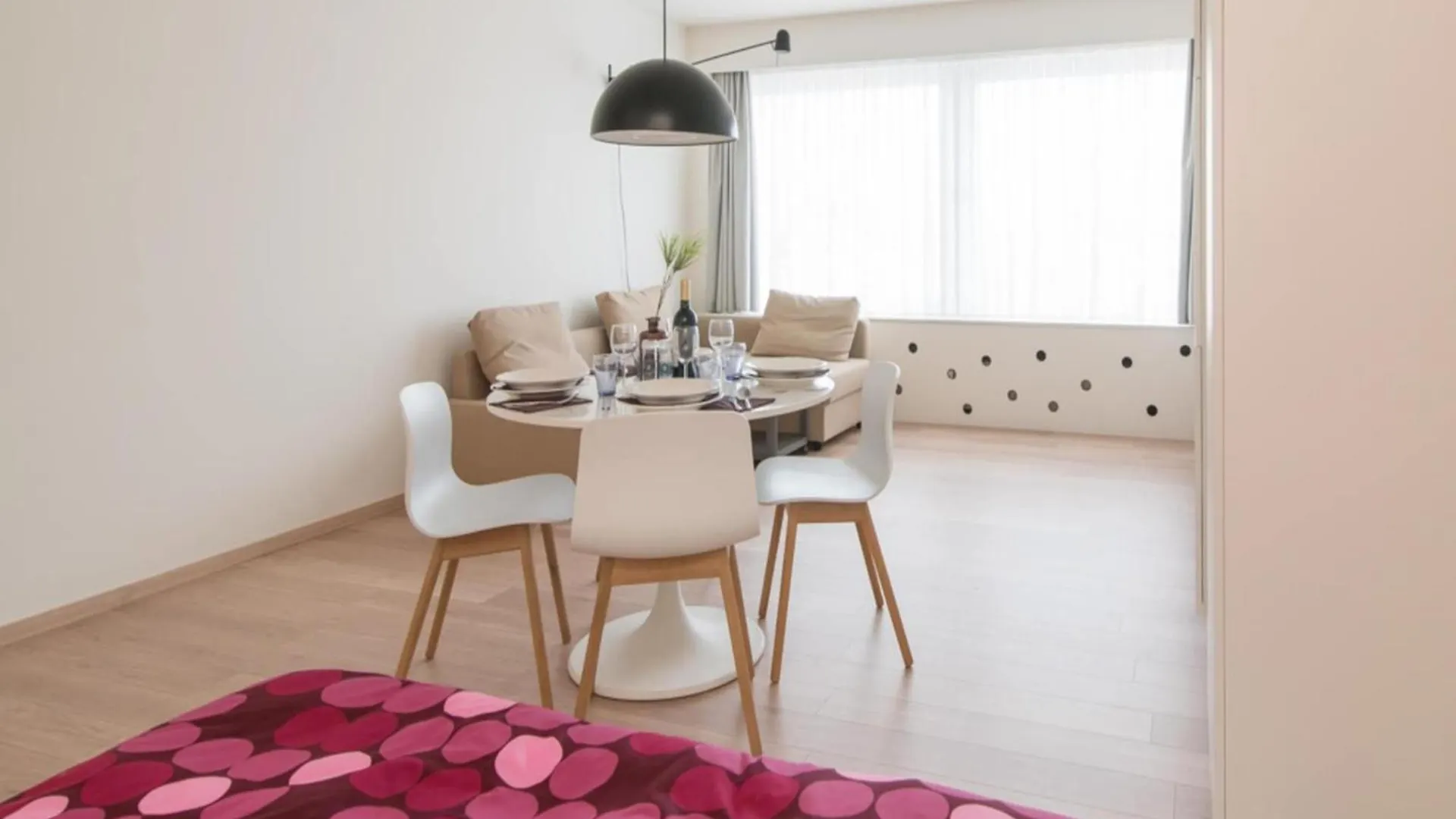 Beautiful Apartment In Prime Location Ostenda