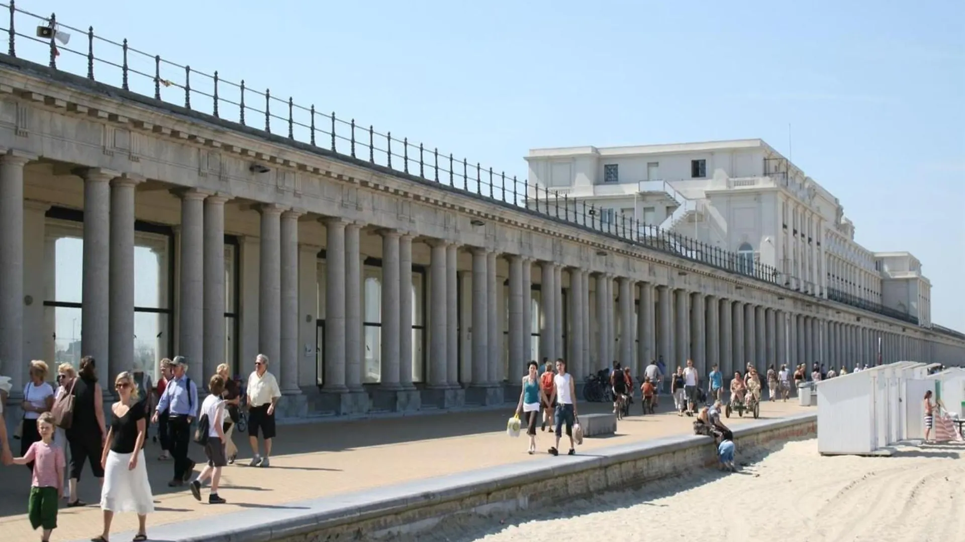 Beautiful Apartment In Prime Location Ostenda Belgia