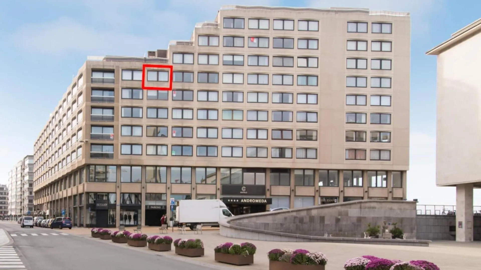 Beautiful Apartment In Prime Location Ostenda