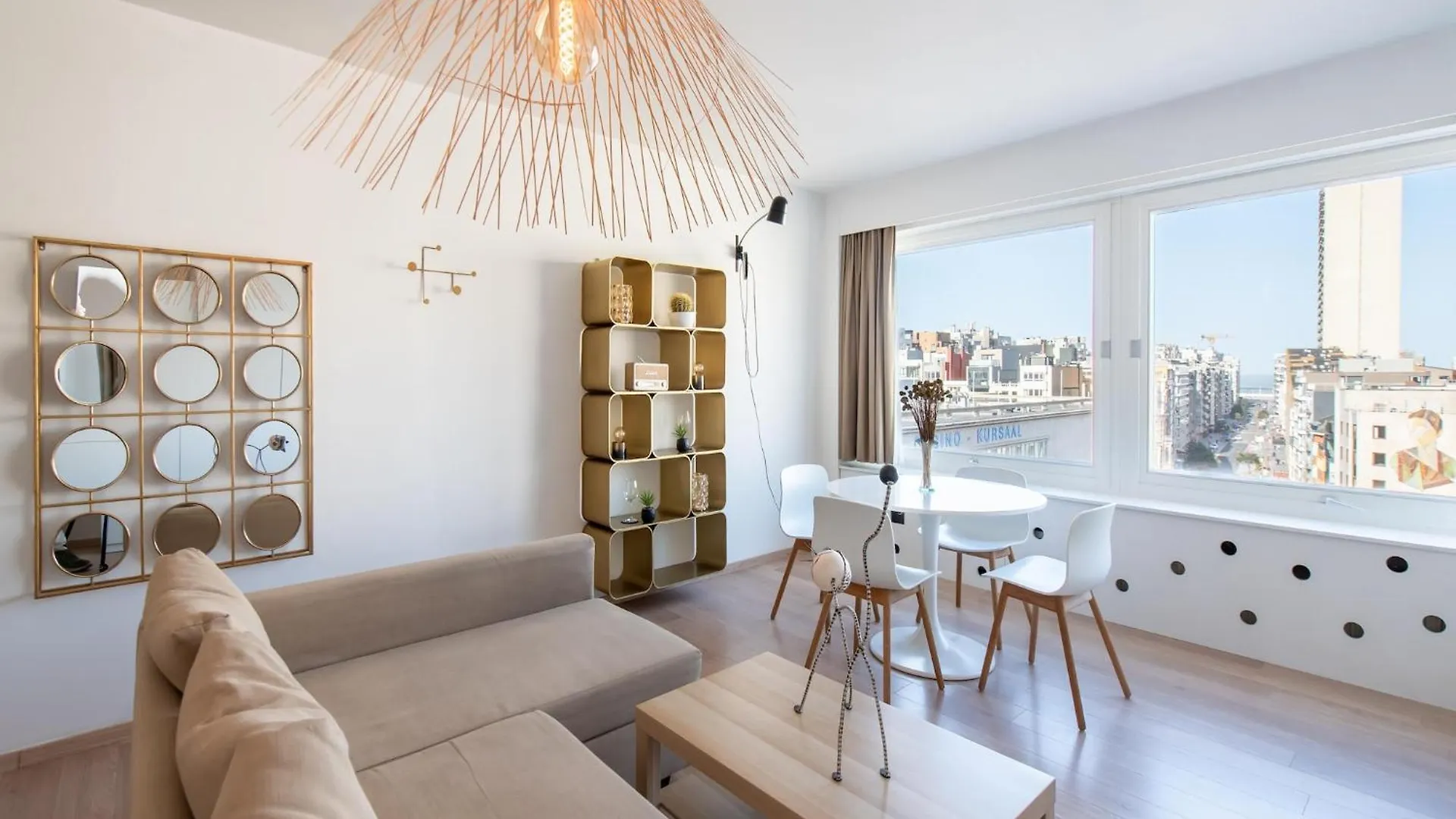 Beautiful Apartment In Prime Location Ostenda