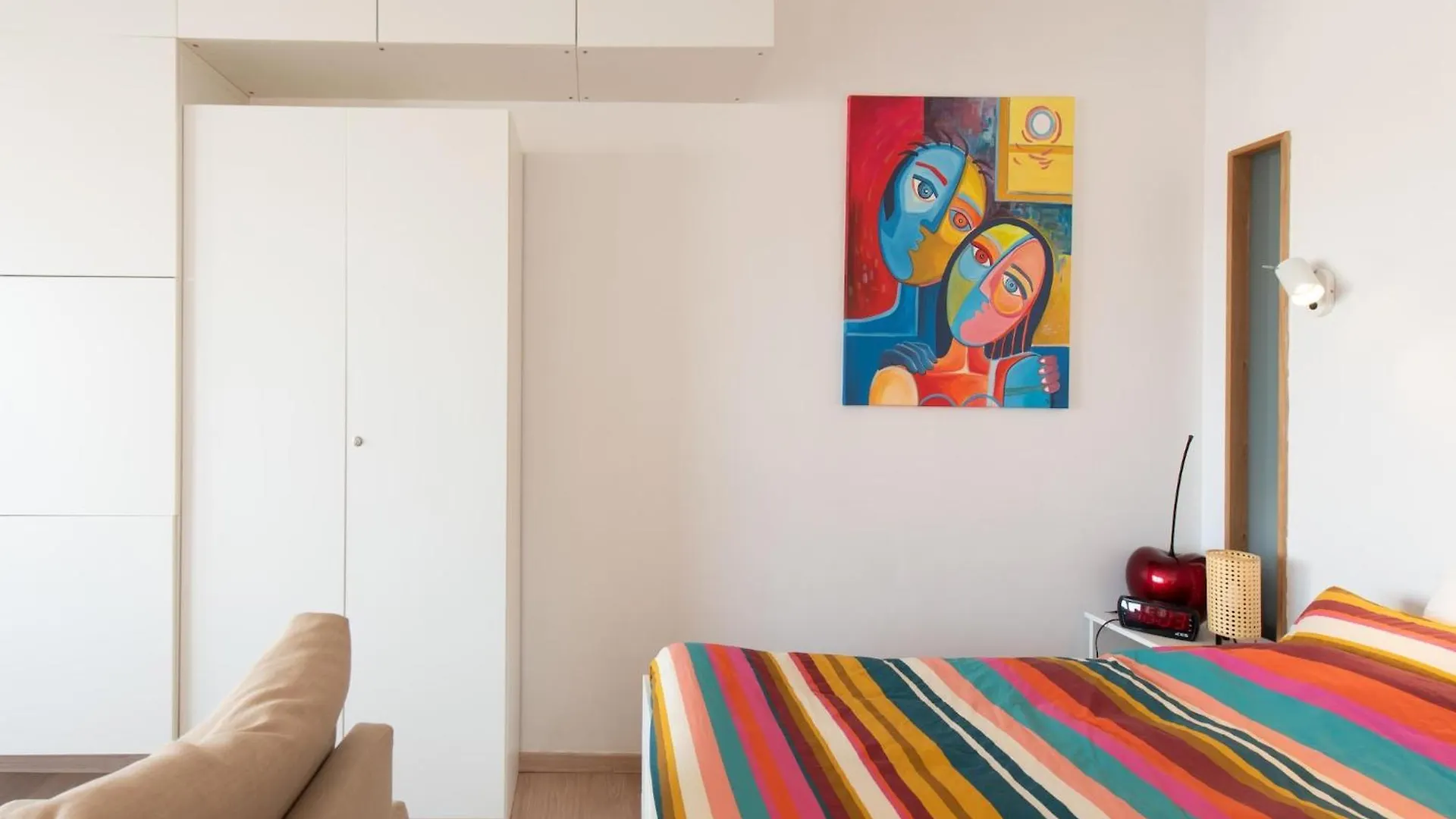 Beautiful Apartment In Prime Location Ostenda